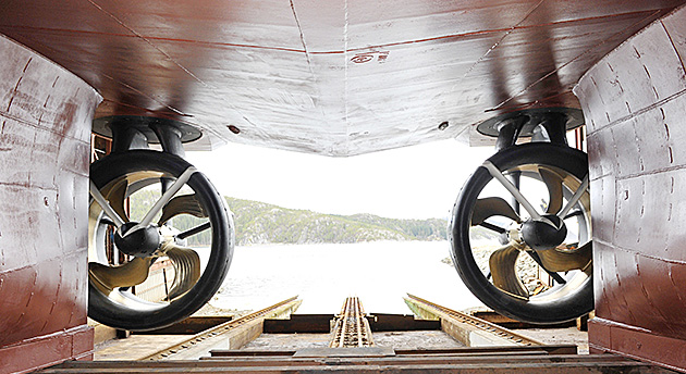 Two PM azimuth thrusters conservatively rated at 500kW have been fitted to the research vessel Gunnerus